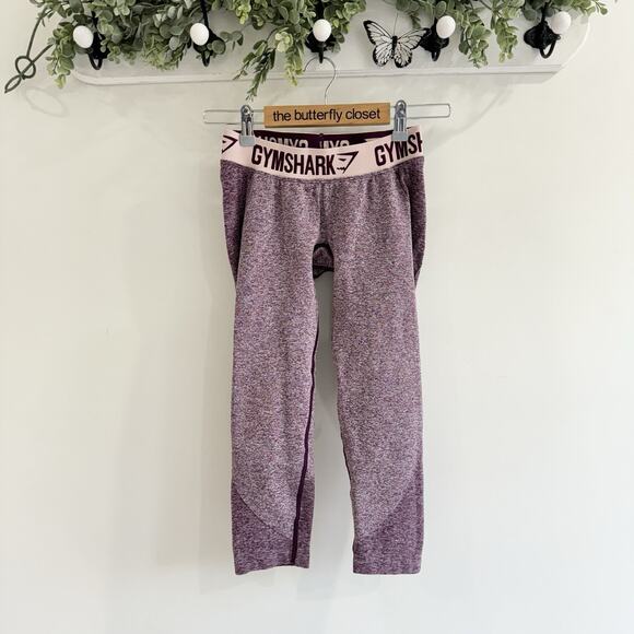 Gymshark Pants - Gymshark Women’s Cropped Seamless Leggings Small mm9040